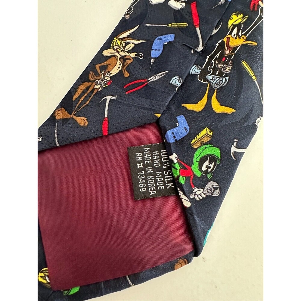 Looney Tunes Warner Bros Studio Store Black Silk Tie Workshop Tools Vintage - Picture 4 of 5